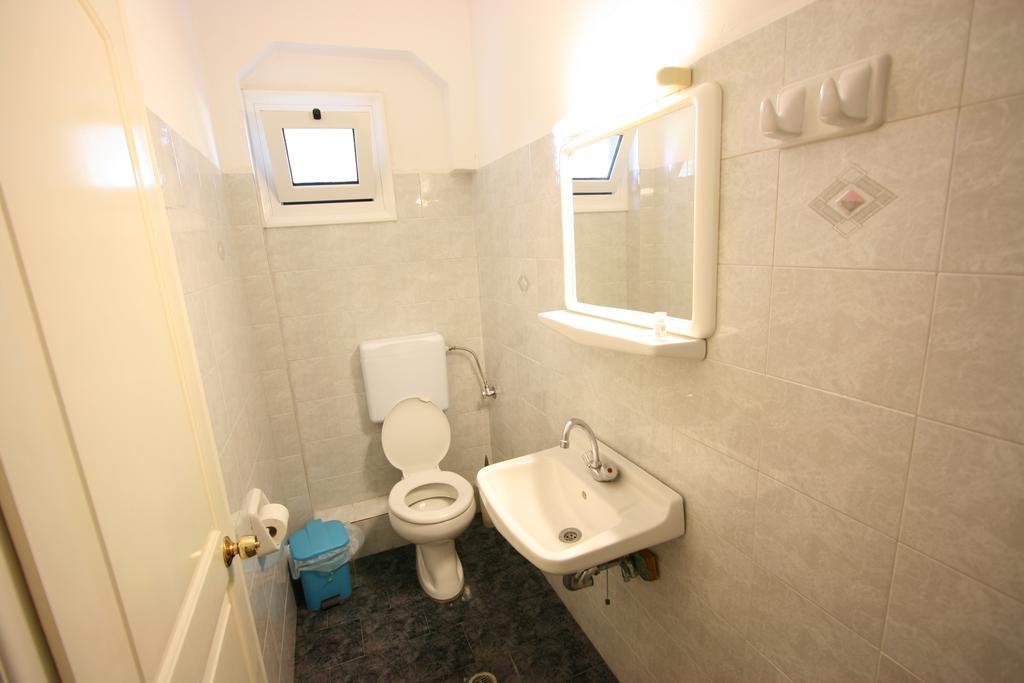 Niriton Pension Nydri  Exterior foto