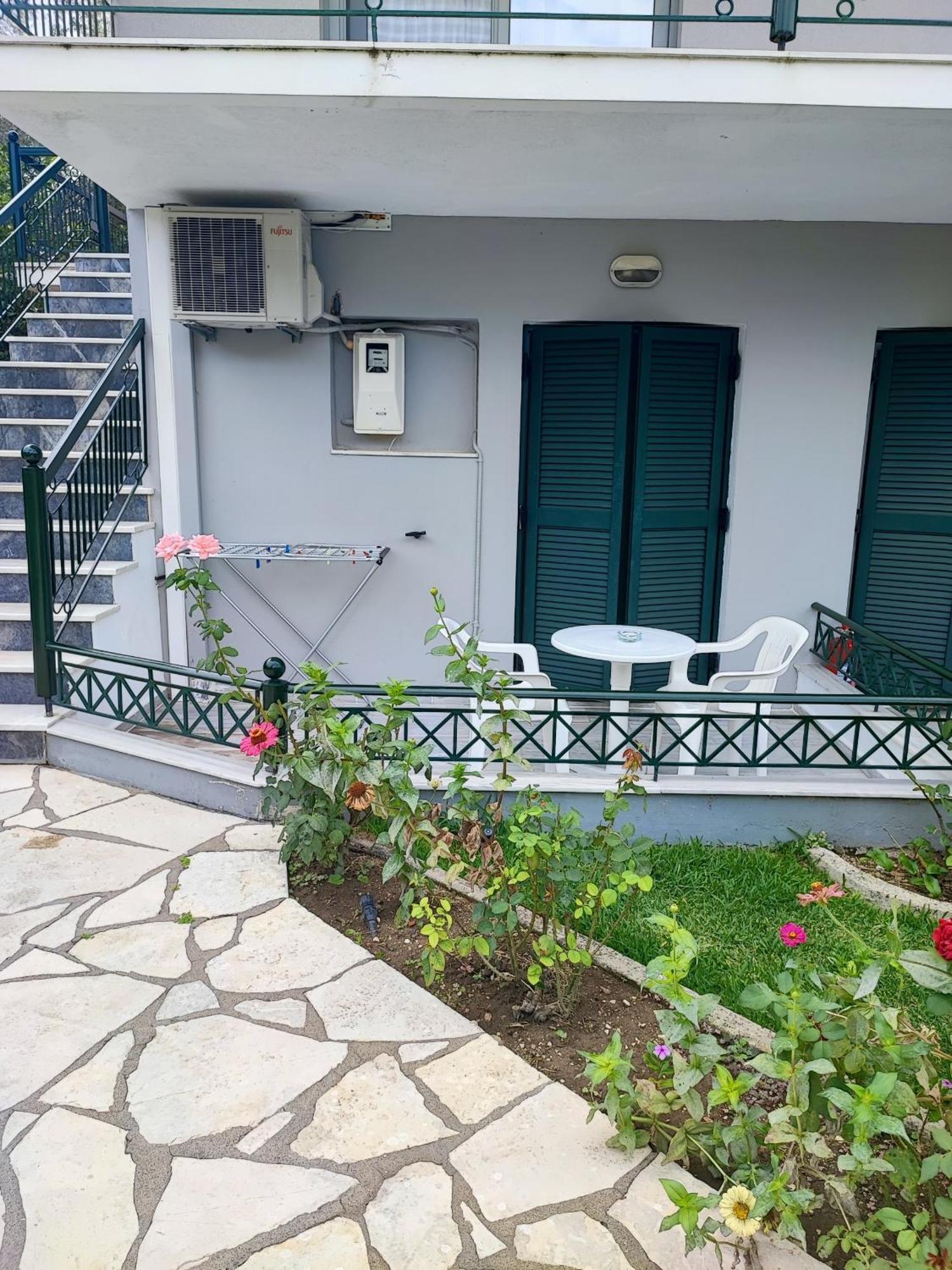 Niriton Pension Nydri  Exterior foto